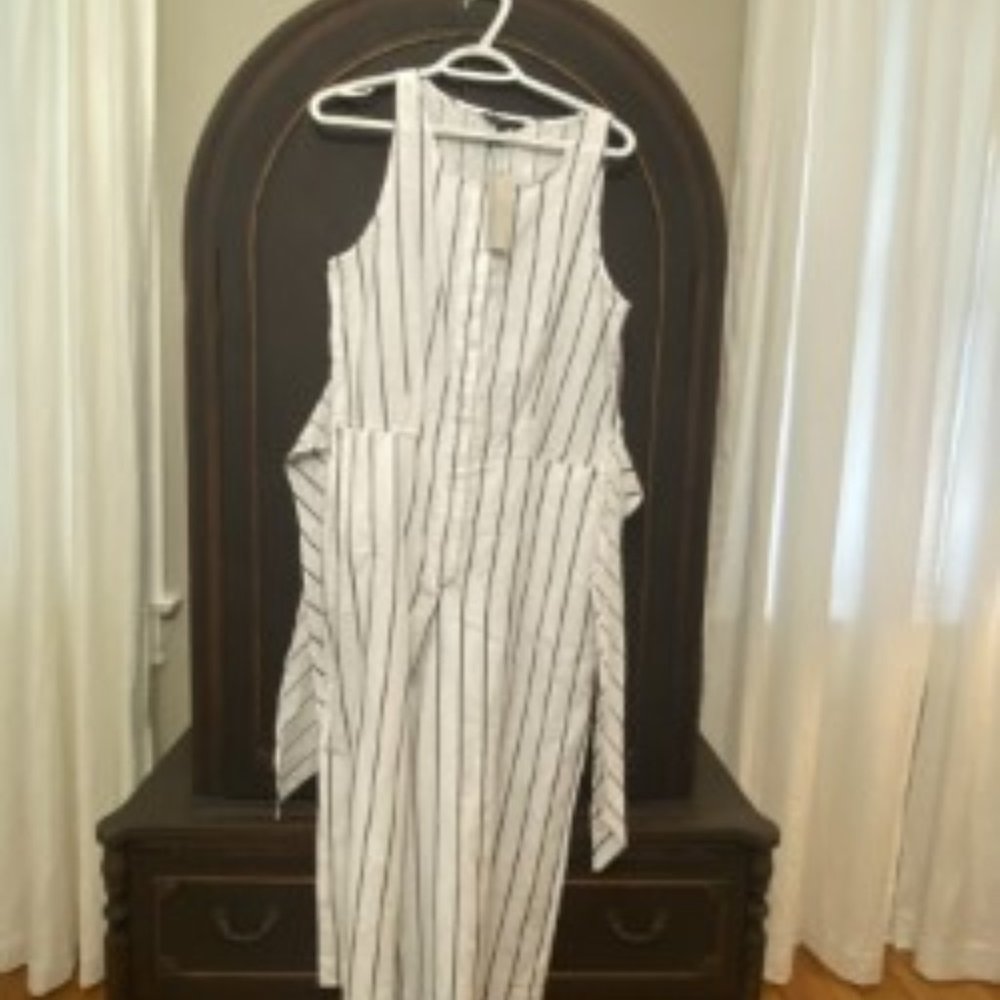 White and Black linen jumper